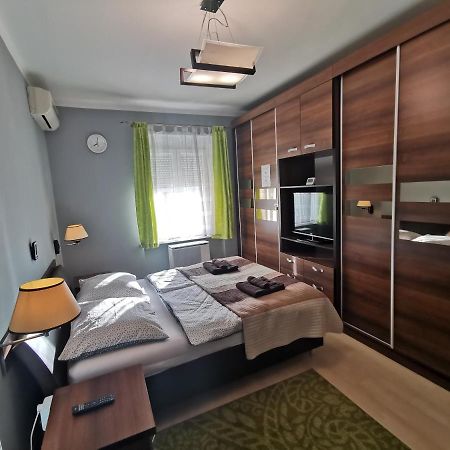 Smart Business Apartman Мишкольц Экстерьер фото